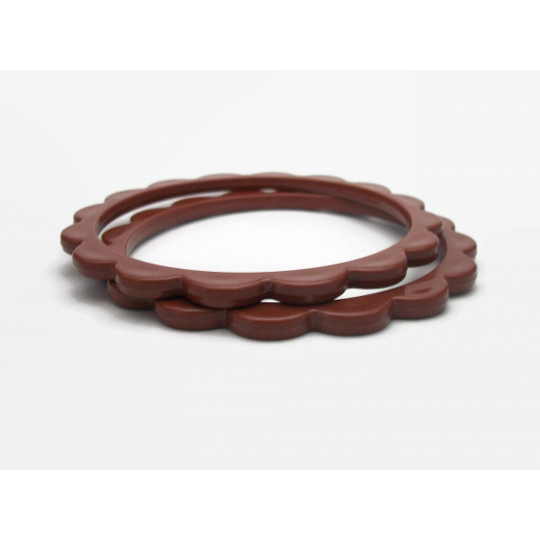 vintage brown plastic bangle bracelets with scalloped edge