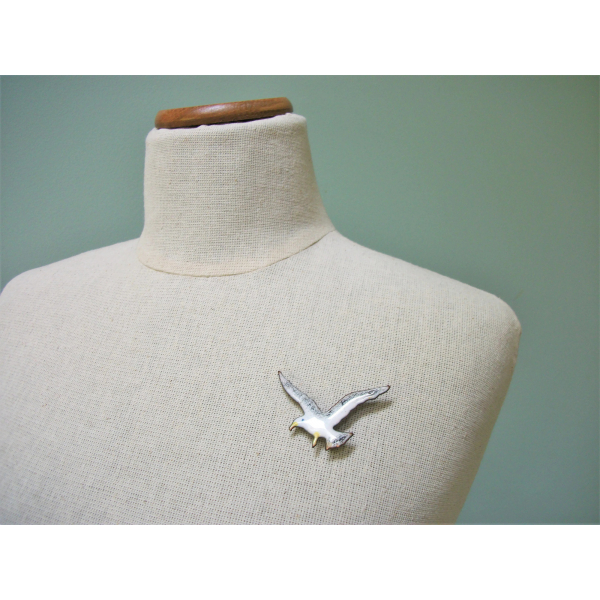 Vintage Enameled Metal Seagull Brooch Lapel Pin