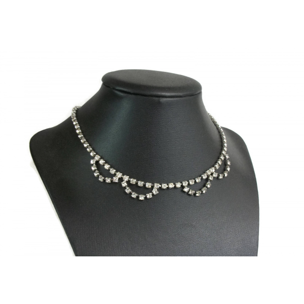 Vintage Rhinestone Scalloped Choker Necklace 14 1/2 inch