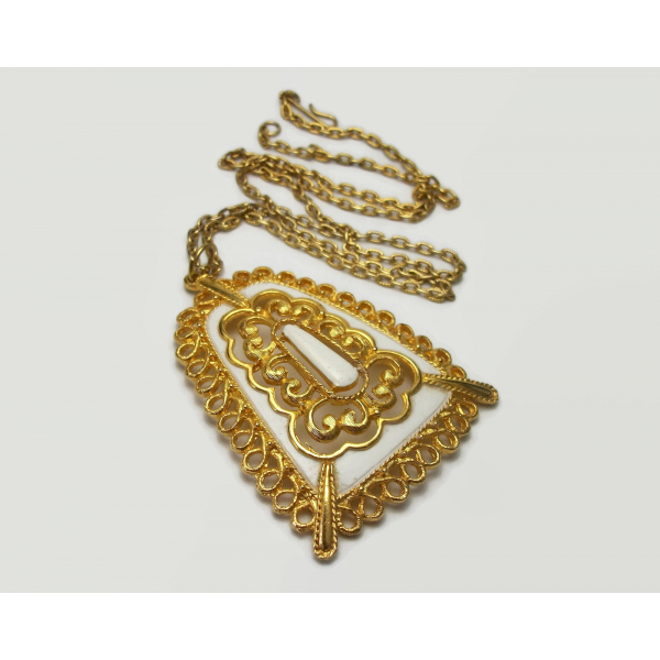 vintage JJ Jonette large white and gold pendant necklace