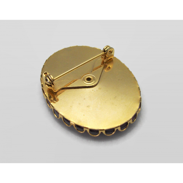 back of floral glass brooch