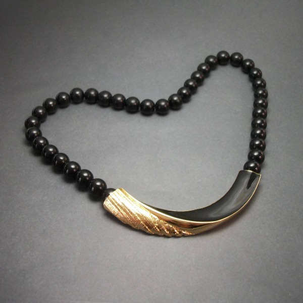 vintage Trifari black enamel and gold bar necklace