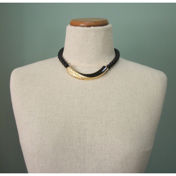 vintage Trifari black enamel and gold bar necklace