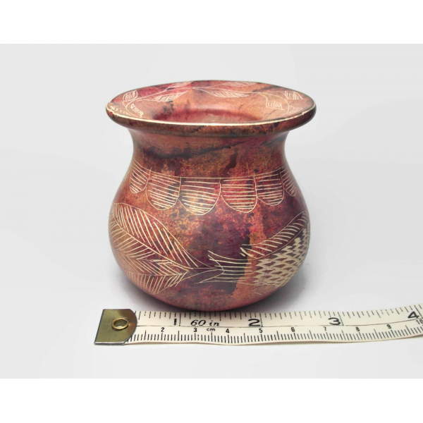Measurements of small stoneware vase