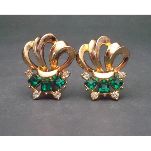 Gold and emerald green rhinestone vintage clip on earrings
