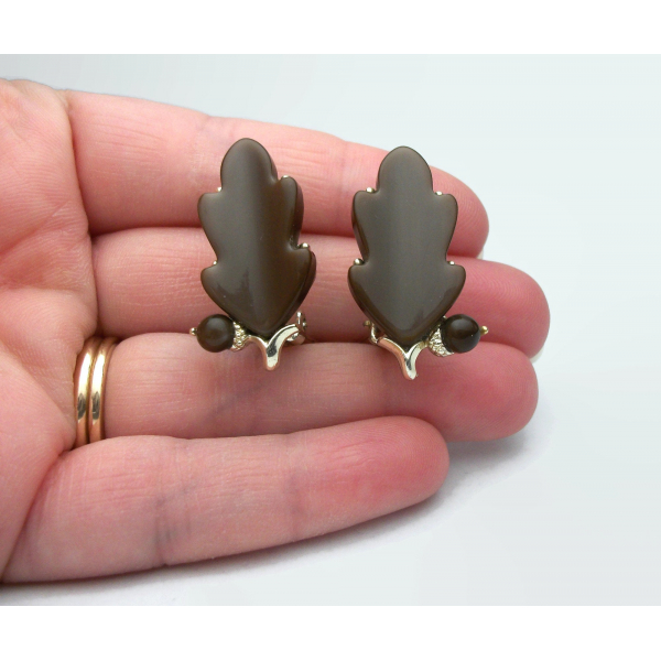 Signed Lisner brown thermoset oak leaf and acorn clip on earrings