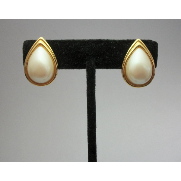 Vintage Monet Pearl Teardrop Clip on Earrings