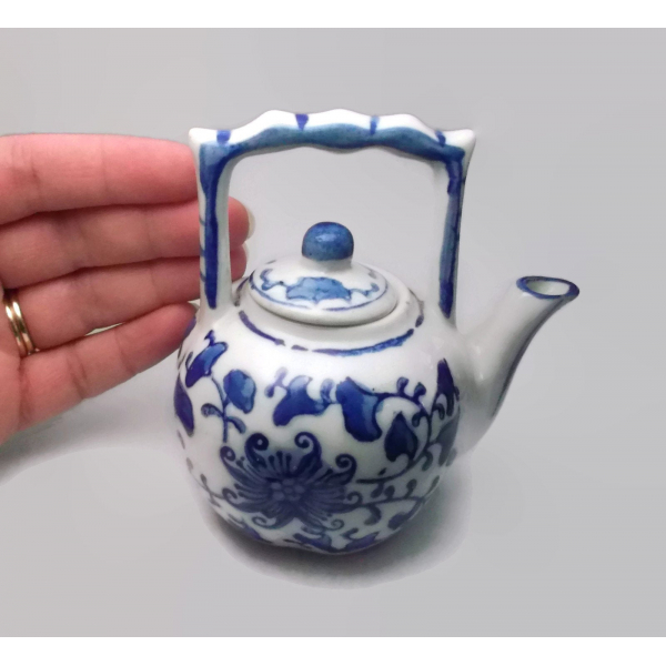 Miniature Blue & White Porcelain Teapot 3 7/8" tall