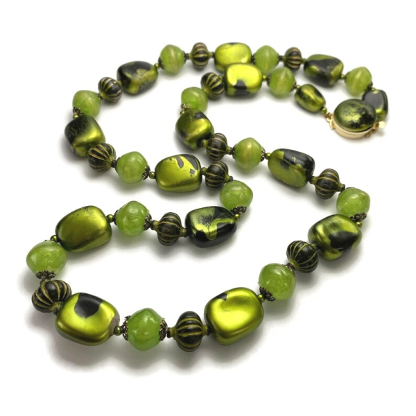 Vintage Green Apple and Black Beaded Necklace 1950s 50s Made in Hong Kong