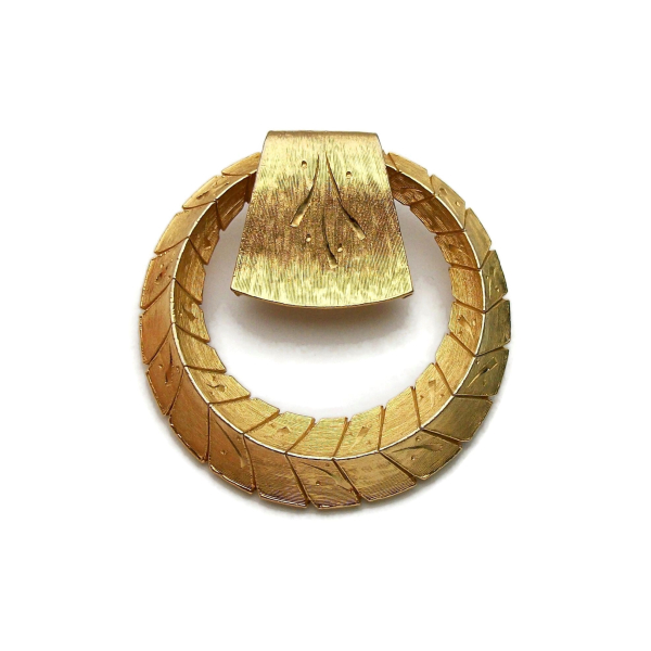 Vintage Brushed Gold Etched Circle Brooch Lapel in Signed Kramer Mid Century Vintage Brushed Gold Etched Circle Brooch Lapel in Signed Kramer Mid Century