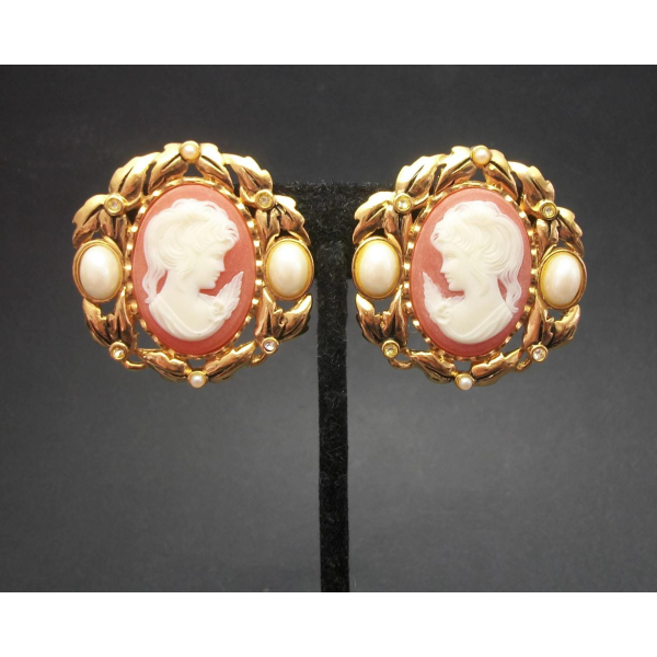 Vintage Kenneth Jay Lane KJL for Avon Cameo Clip on Earrings Pearl Rhinestone