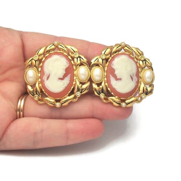 Vintage Kenneth Jay Lane KJL for Avon Cameo Clip on Earrings Large Pearl