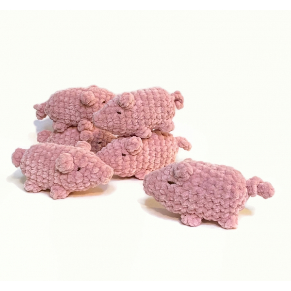 Amigurumi Crochet Pig Soft Chunky Yarn 6 inches long Piggy Plushie Softie