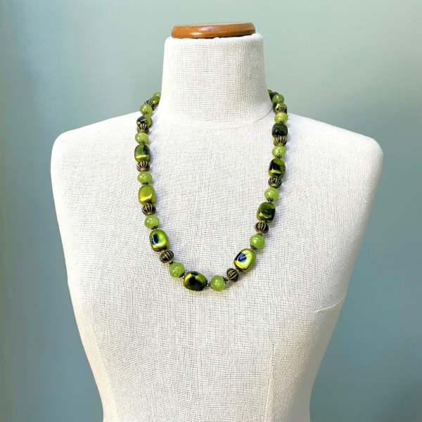 Vintage Green Apple and Black Beaded Necklace 1950s 50s Made in Hong Kong