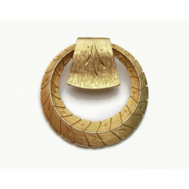 Vintage Signed Kramer Brushed Gold Etched Circle Brooch Wreath Pin Mid Century