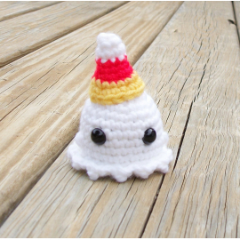 Amigurumi Ghost with Candy Corn Hat Small Crochet Ghost Halloween Decor Amigurumi Ghost with Candy Corn Hat Small Crochet Ghost Halloween Decor