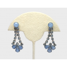 Vintage Cornflower Blue Moonglow Blue Rhinestone Dangle Screw Back Clip Earrings