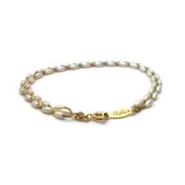 Dainty Napier Gold and Pearl Bead Bracelet for Women