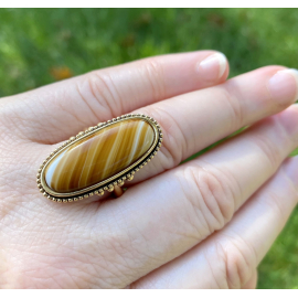 Vintage Avon 1978 Shimmering Sands Agate Ring Gold Hidden Adjustable Size 6 to 7