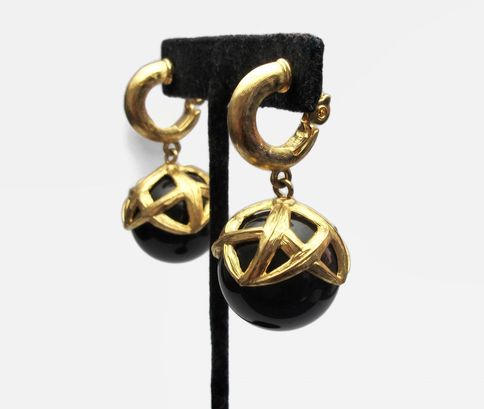 Vintage Chunky Black and Gold Large Ball Drop Clip on Earrings