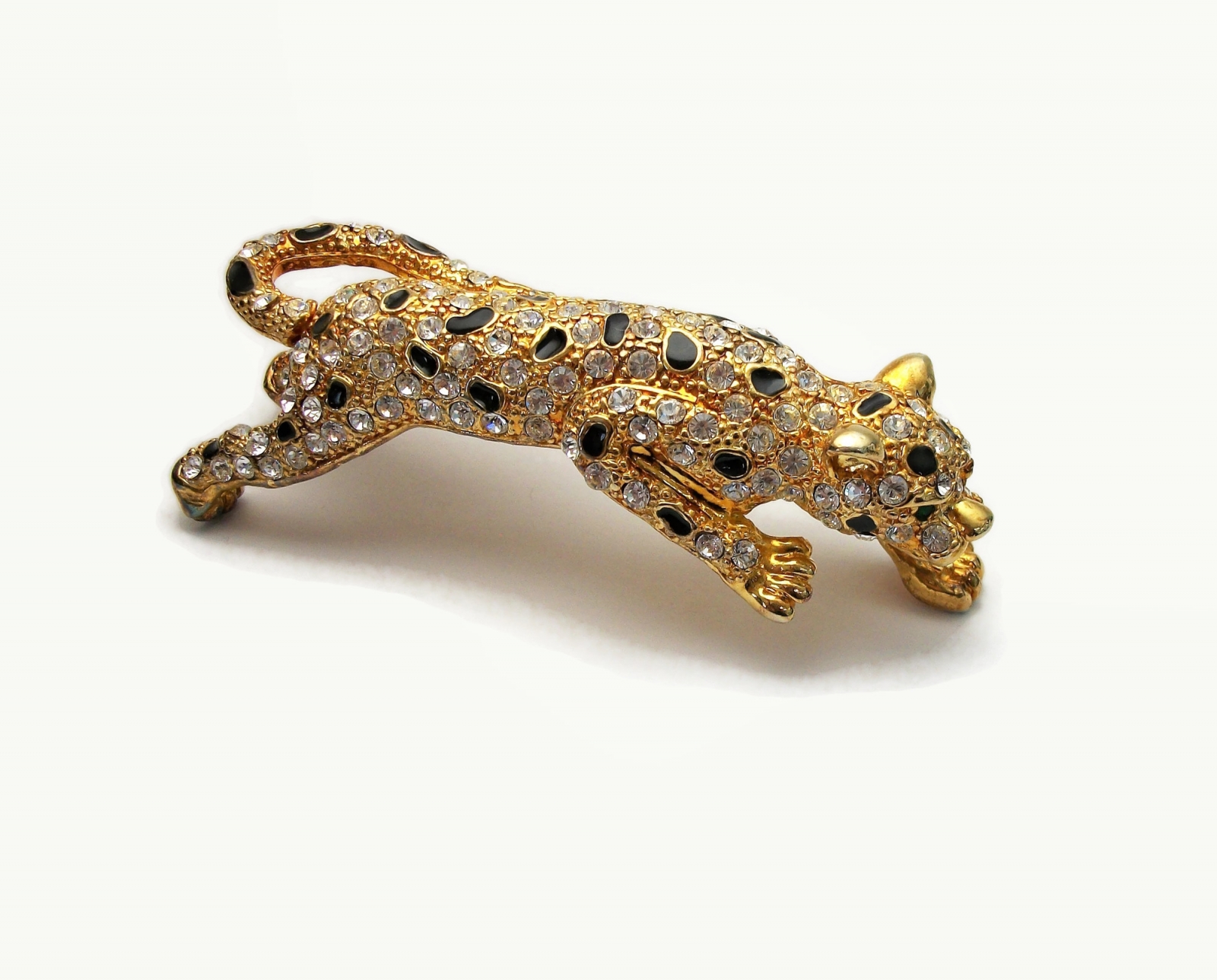 Vintage Panther Leopard Shoulder Brooch Gold with Black Enamel and