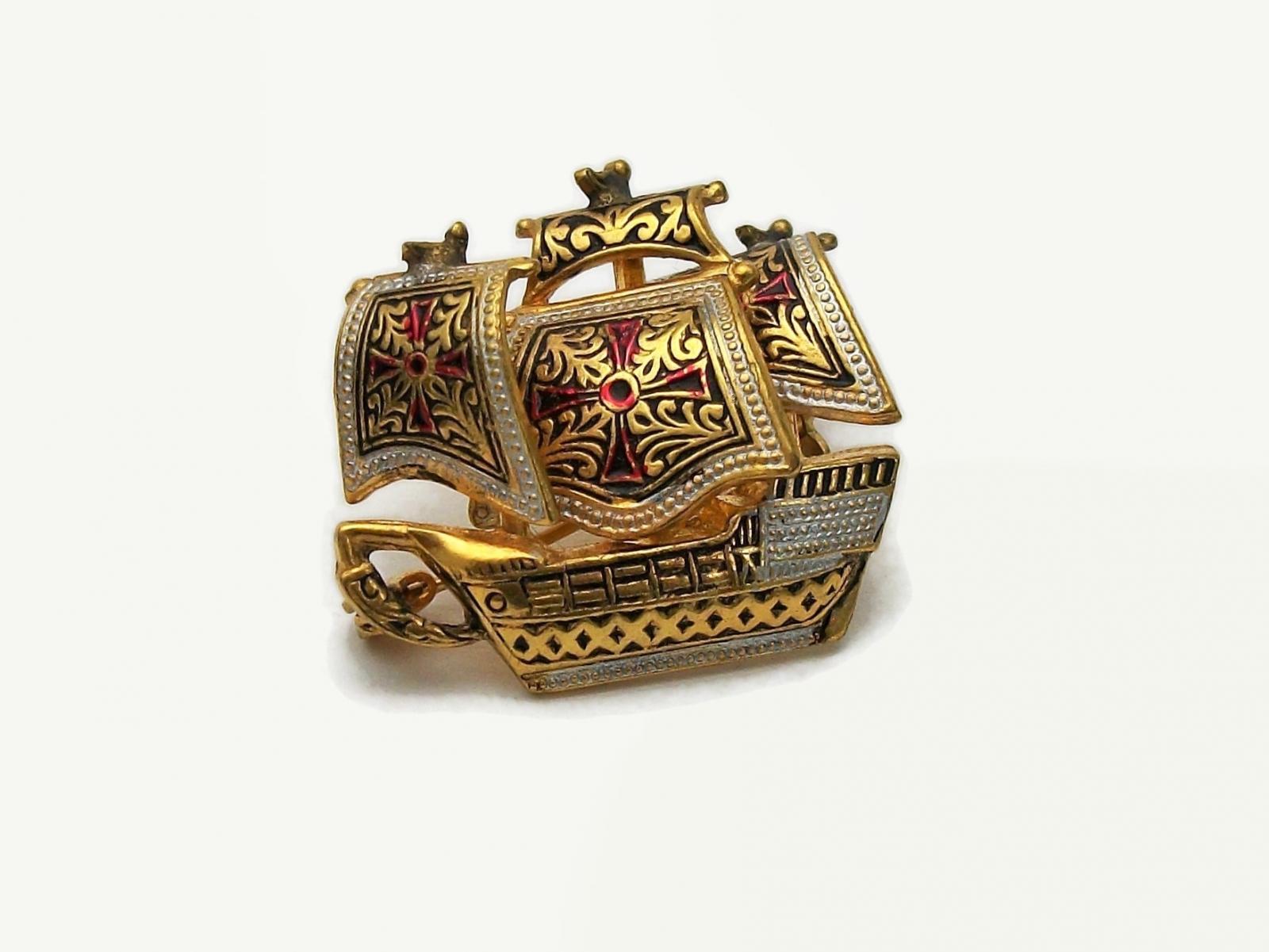 Damascene brooch outlet