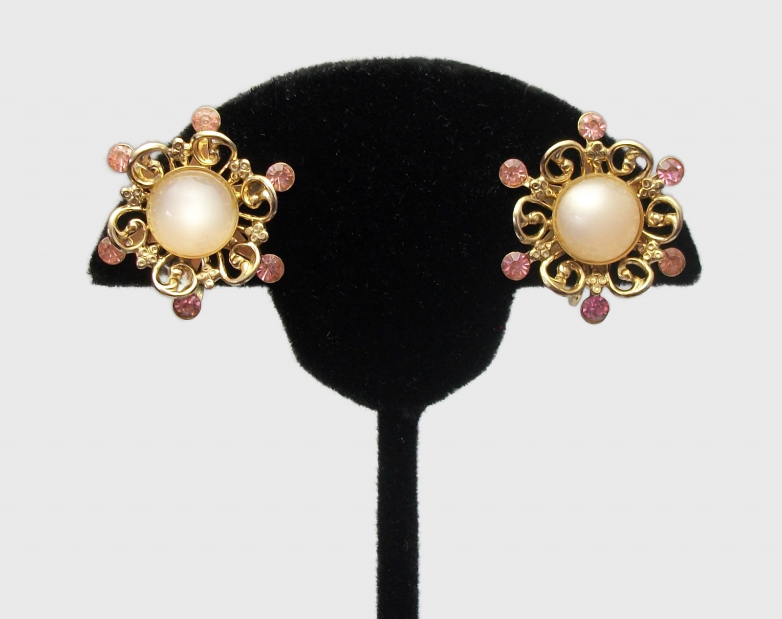 Vintage Coro Screw Back Clip on Earrings Gold Tone Floral Design