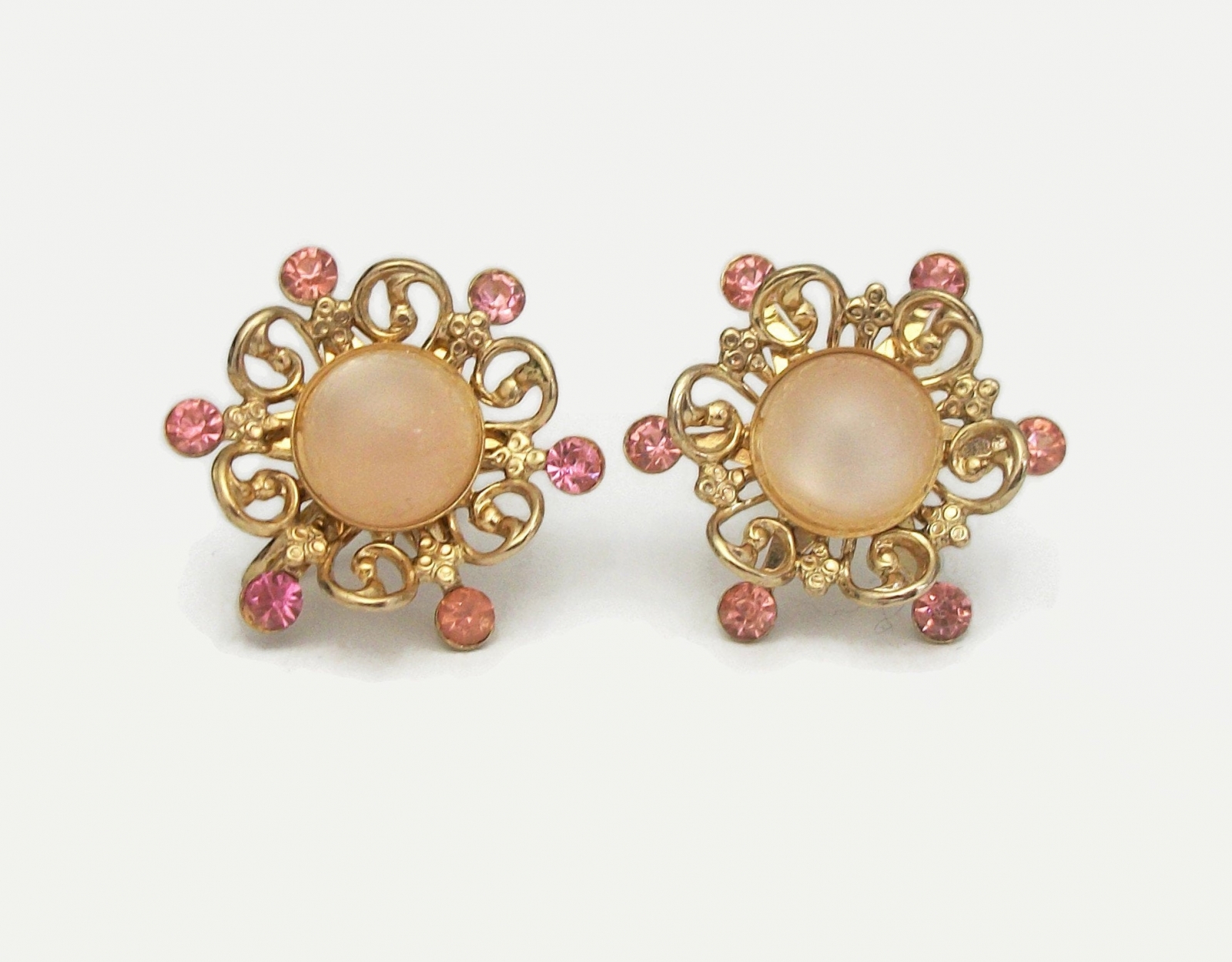 Coro jewelry sales screw back earrings