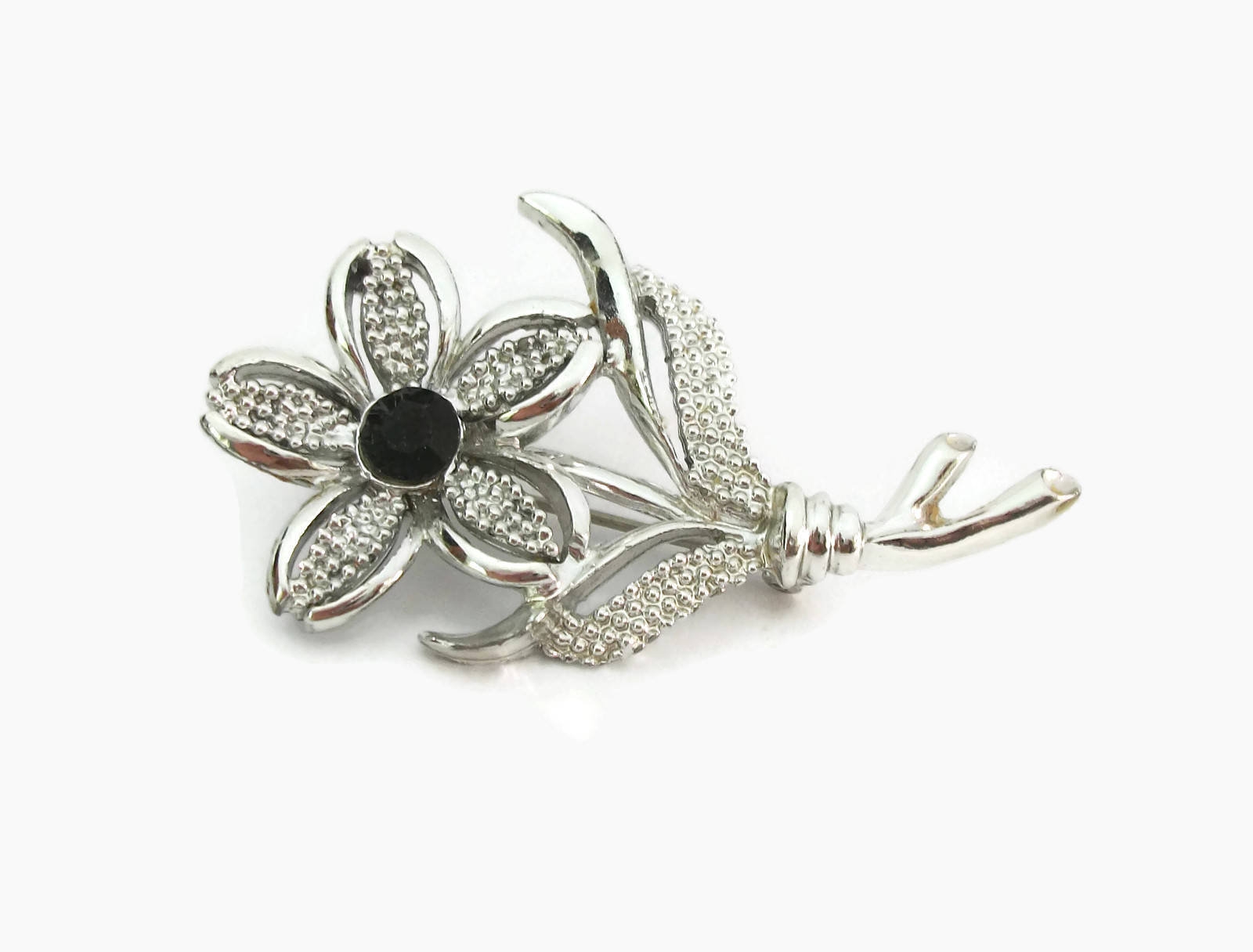 Sarah 2025 co brooch