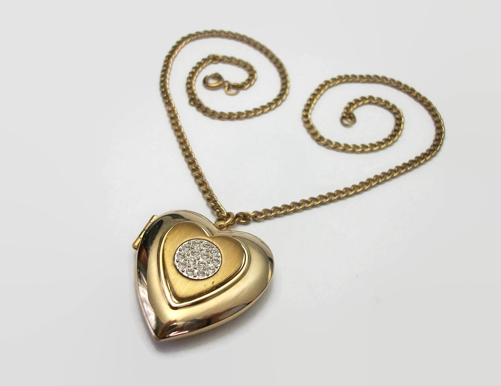Vintage Heart Shaped Locket Pendant Necklace Gold Tone Silver Tone ...