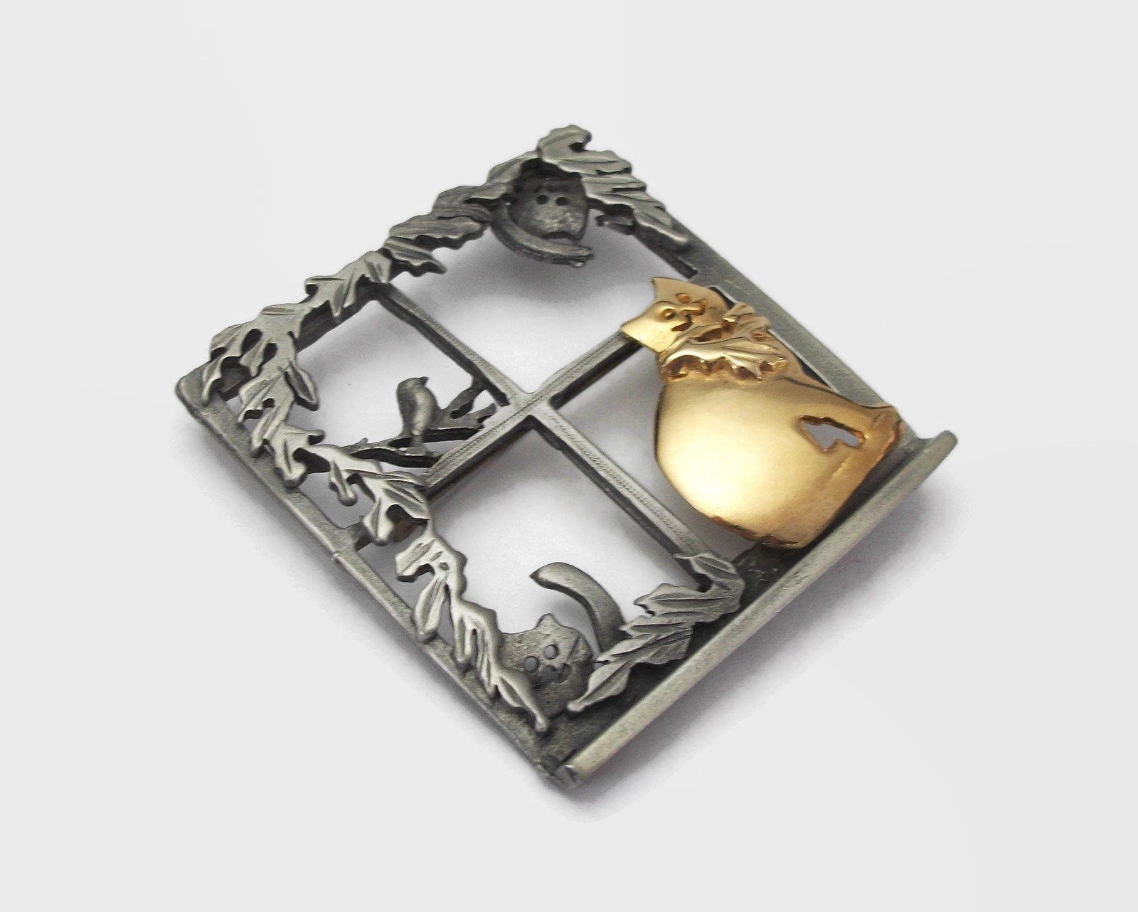Ultra craft brooch deals