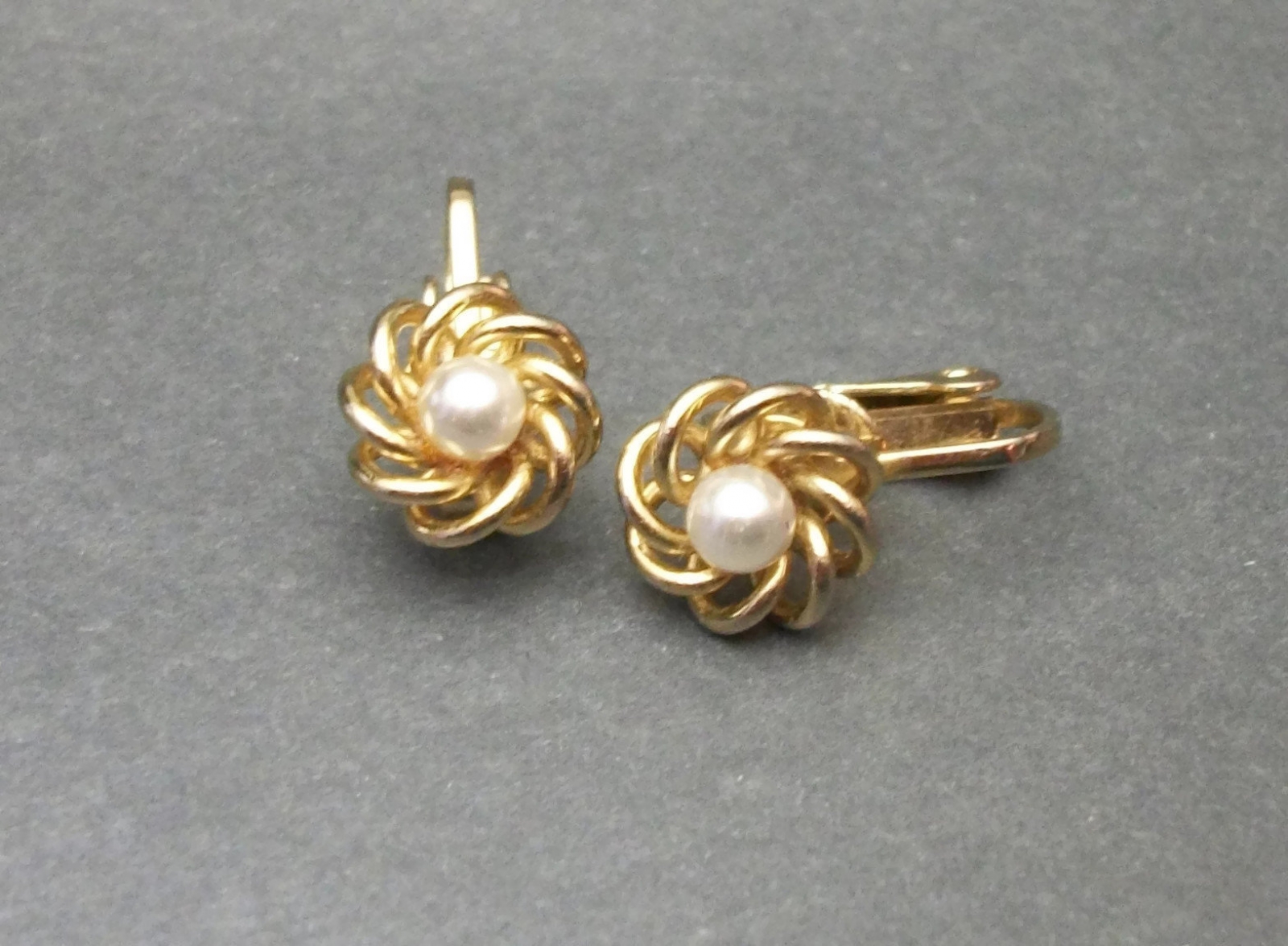 small pearl earrings real
