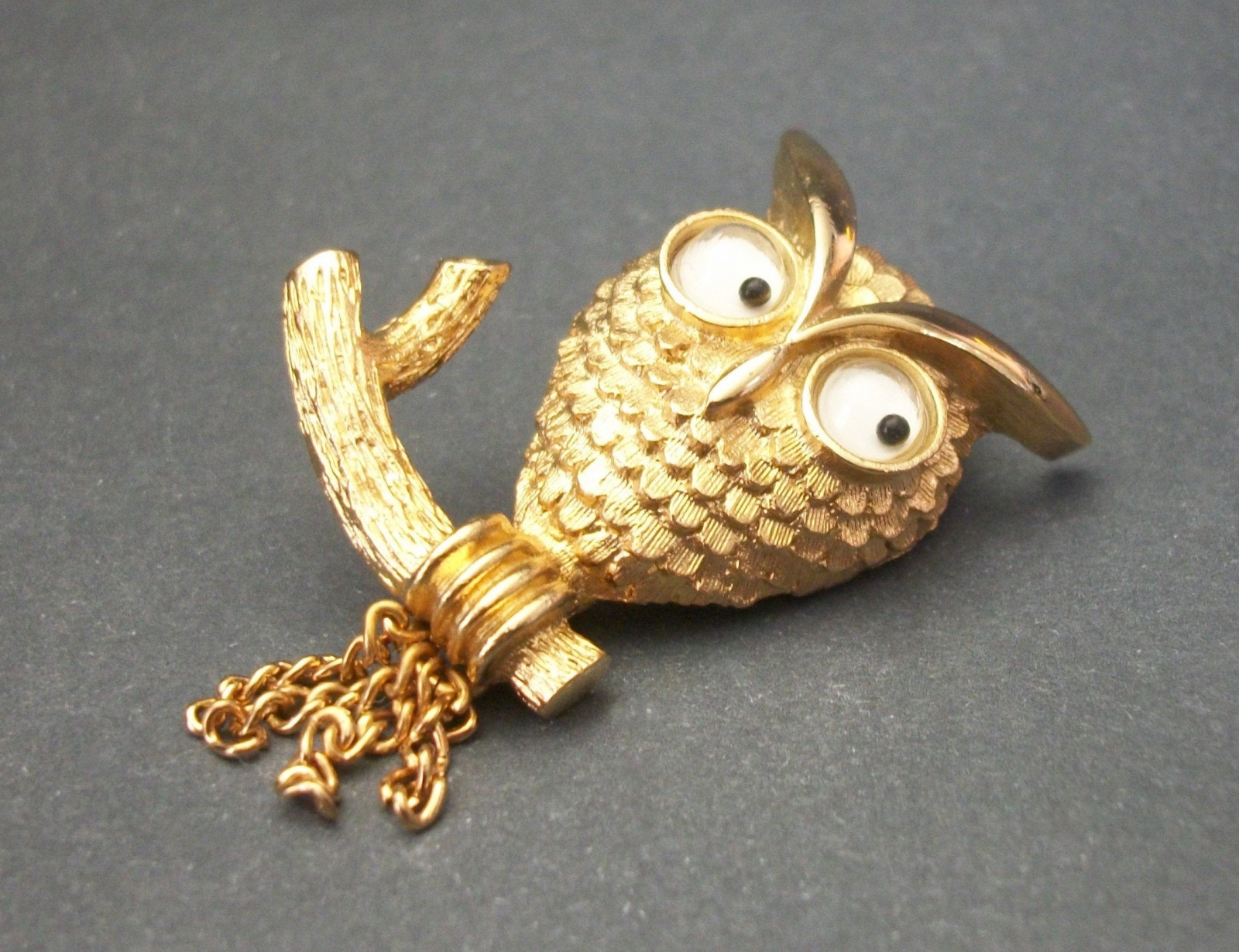 Vintage avon hotsell brooches