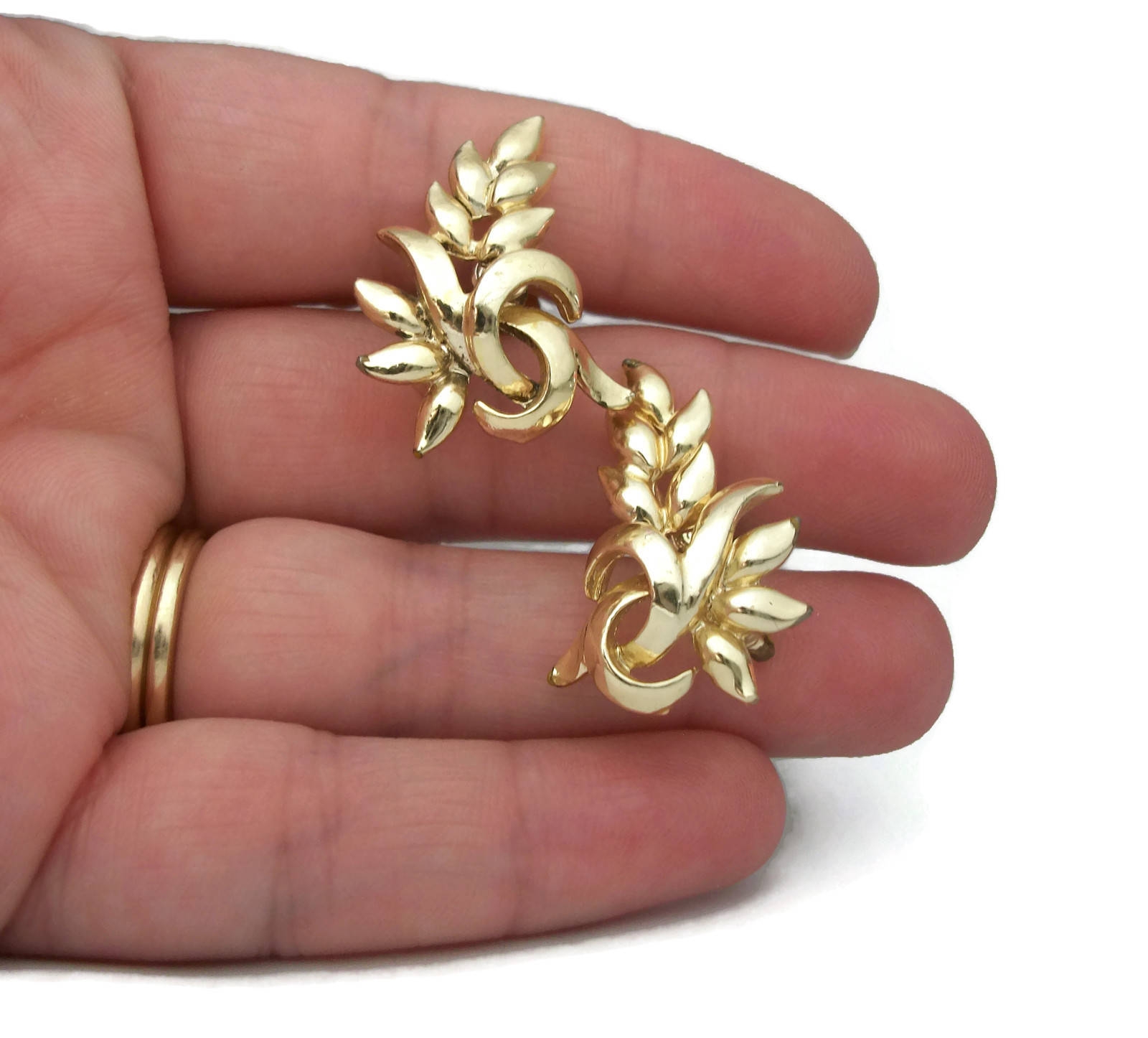 Vintage Gold Tone Cameo Earrings, Screw back, signed Coro, Mid-Century –  Maria's Vintage