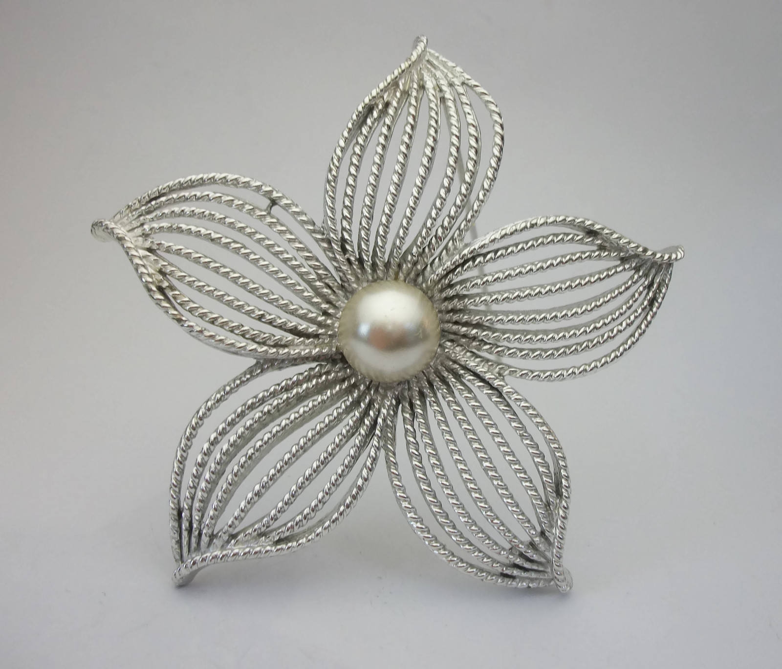 1960s Sarah Coventry Silver Flower Brooch 1967 