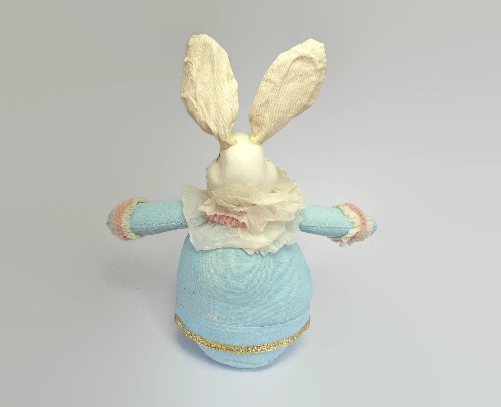 resin bunny decor