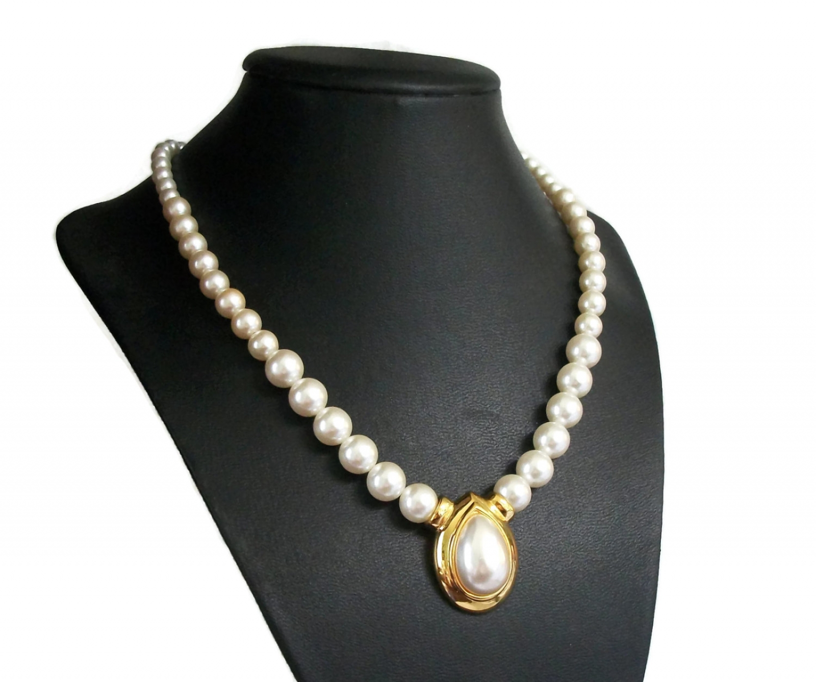 Napier | Jewelry | Vintage Napier Woven Faux Pearl Necklace | Poshmark