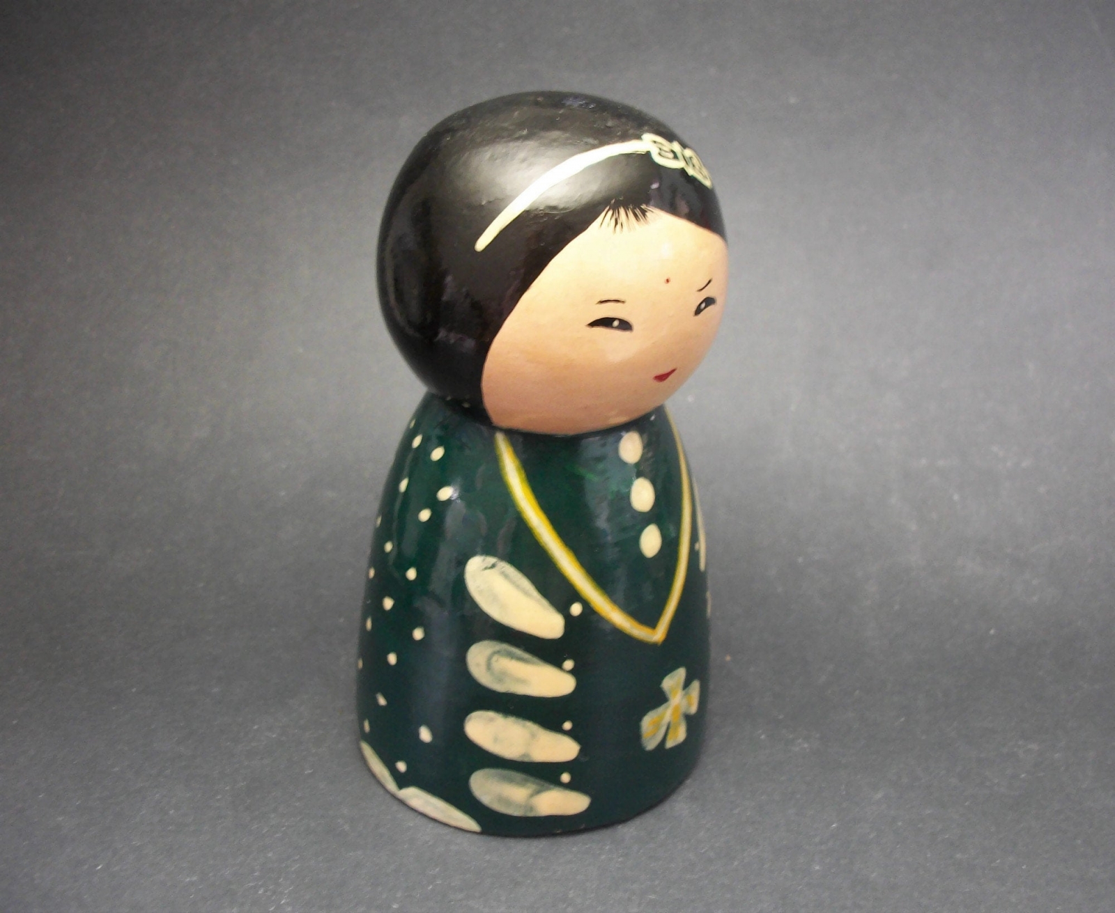 Vintage Kokeshi Doll Green Hand Painted 4 inch Wood Kokeshi Figurine