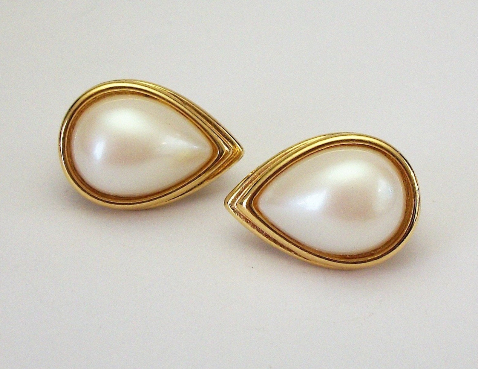 Vintage Monet Pearl Teardrop Clip on Earrings Gold with Faux Pearl