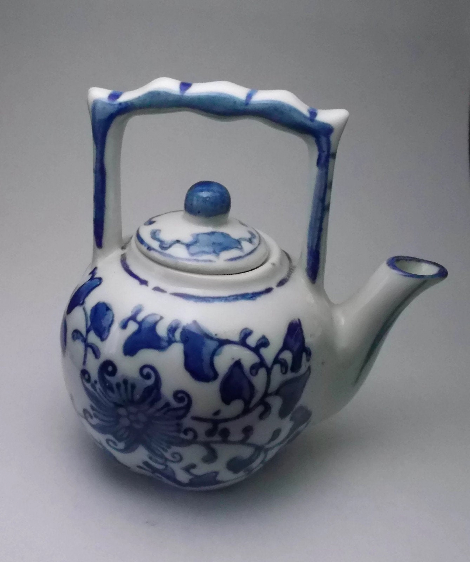 Vintage Miniature Blue & White Porcelain Teapot Made in China 3 7/8