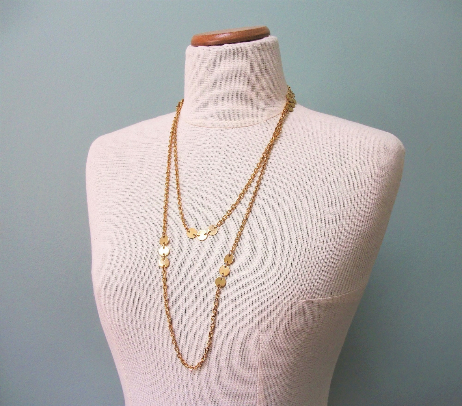 Vintage Long Gold Tone Chain Necklace Small Round Gold Circle Accents