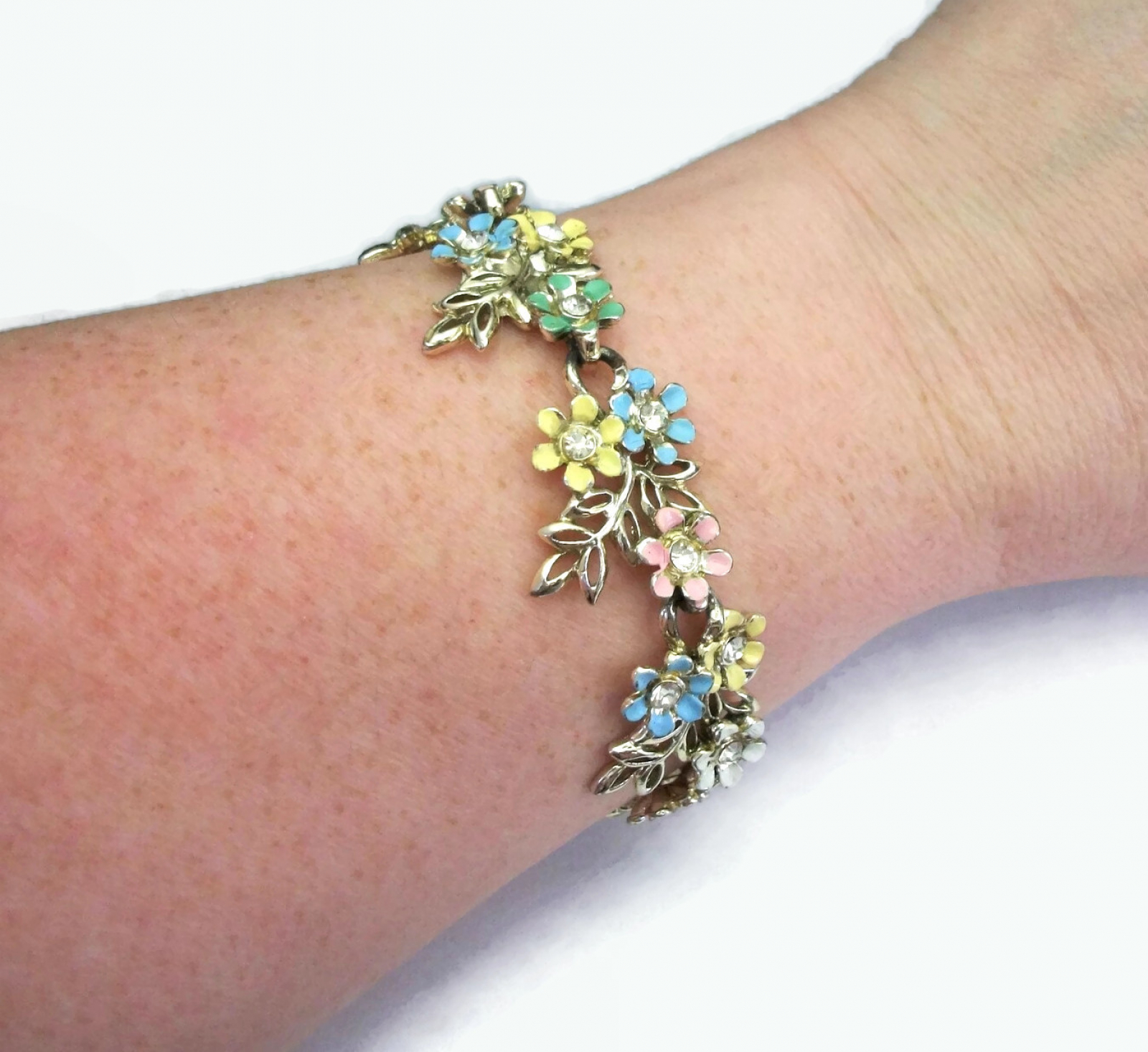 Vintage Pastel Enamel Flower Bracelet with Rhinestone Accents Gold