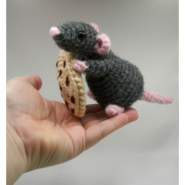 Amigurumi Crochet Dark Gray Black Rat with Chocolate Chip Cookie Amigurumi Dark Grey Mouse