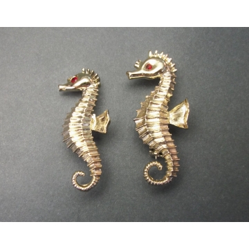 Vintage Seahorse Scatter Pins Gold Tone Set of Two Seahorse Brooches with Red Rhinestone Eyes Sea Creature Lapel Pin for Men Women