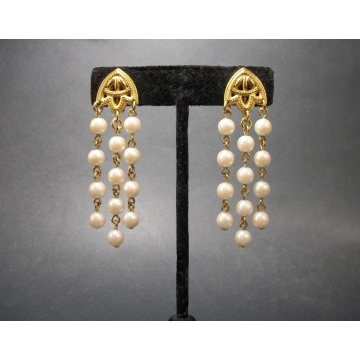 Vintage Long Gold Tone and Pearl Dangle Clip Earrings Pearl Strand Tassel Drop Earrings Wedding Bride Bridal Formal Prom Quinceañera Jewelry