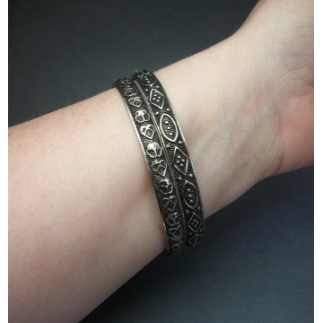 Vintage Set of Two Silver Tone and Black Bangle Bracelets Made in India  Pair of 1/4" Wide 2 5/8" Diameter Bangles with Textured Pattern