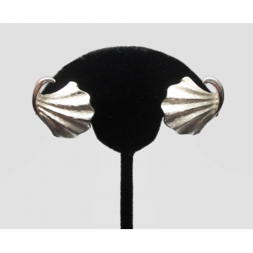 Crown Trifari Silver Ginko Leaf Clip on Earrings Abstract Scallop Shell Fan Shaped Mid Century Art Nouveau Style Signed Vintage Jewelry