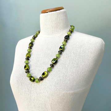 Vintage Green Apple and Black Beaded Necklace 1950s 50s Made in Hong Kong